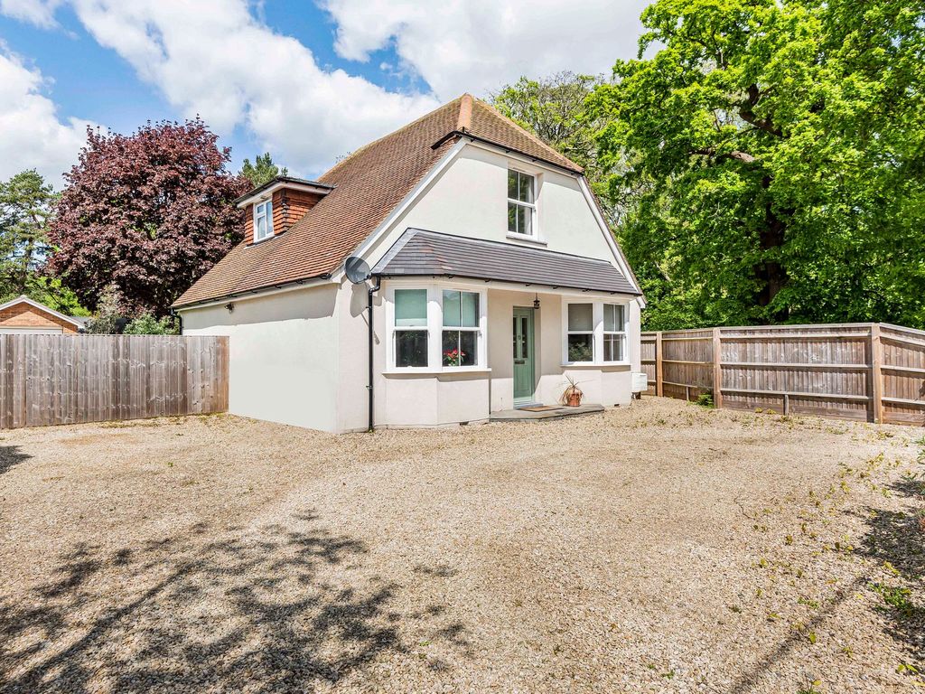 3 bed detached house for sale in Swains Lane, Flackwell Heath HP10 Zoopla