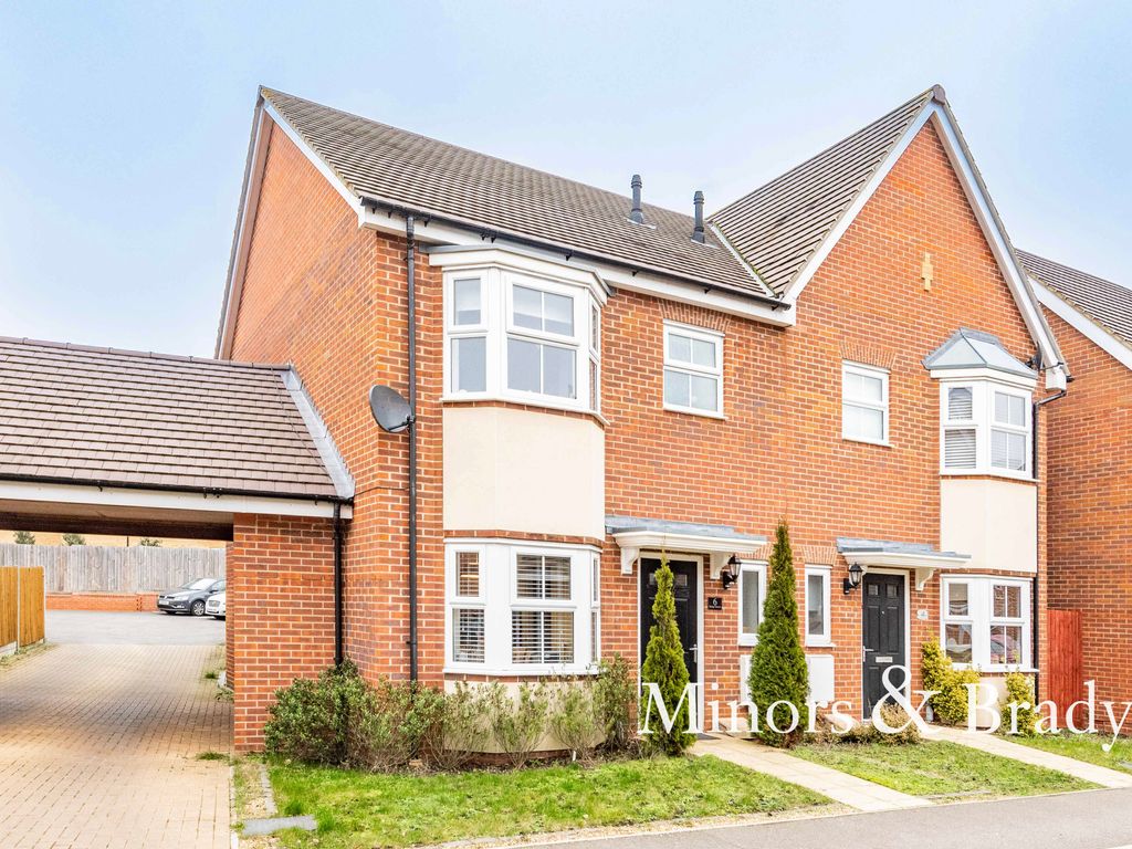 3 bed semidetached house for sale in Stony Grove, Costessey, Norwich