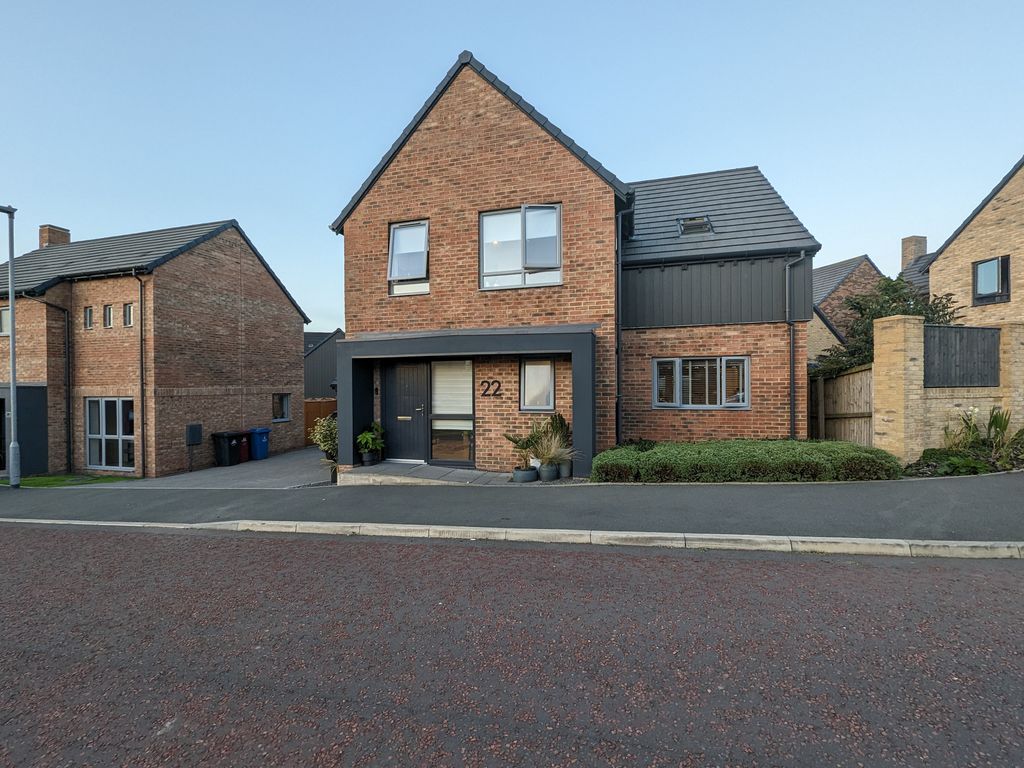 4 bed detached house for sale in Fern Crescent, Blackburn BB2, £350,000