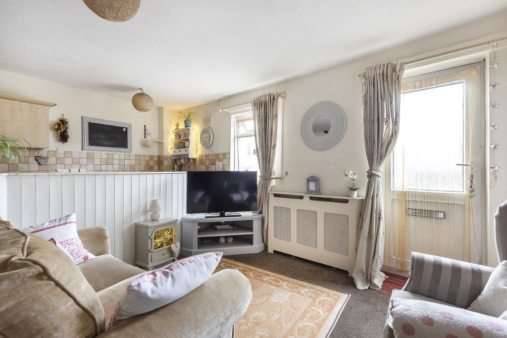 1 bed end terrace house for sale in cul-de-sac location, bicester, oxfordshire ox26