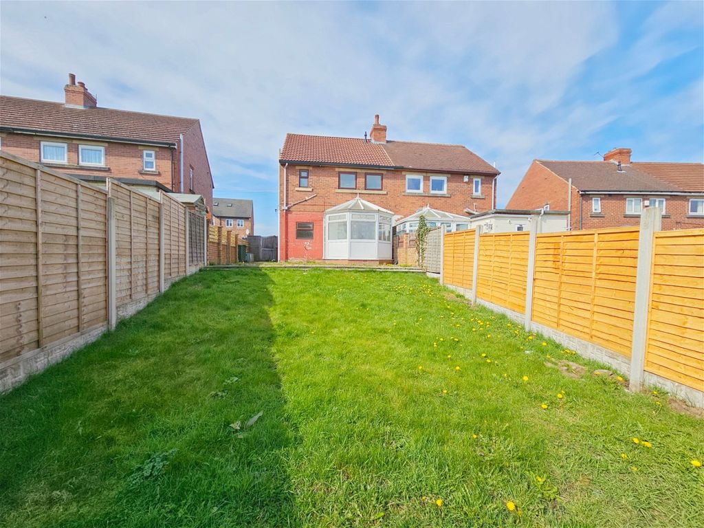3 bed semidetached house for sale in Washington Avenue, Wombwell