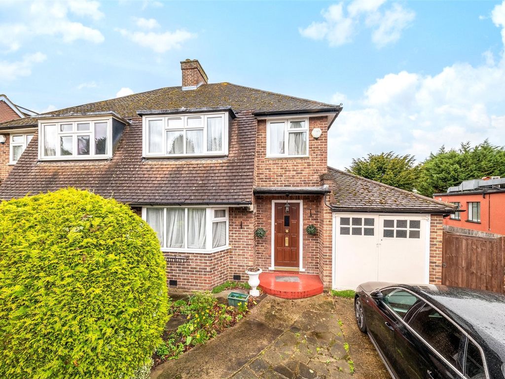 3 bed semidetached house for sale in Hayes Street, Bromley BR2 Zoopla