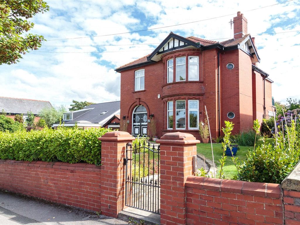 4 bed detached house for sale in Newton Drive, Blackpool, Lancashire