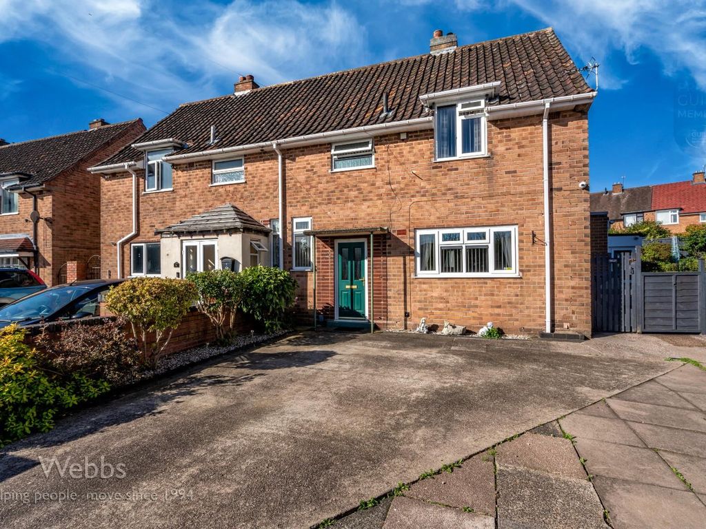 3 bed semidetached house for sale in St. Davids Place, Bloxwich