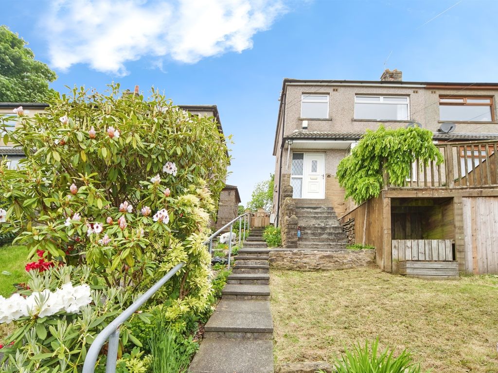 3 bed semidetached house for sale in Braithwaite Road, Keighley BD22