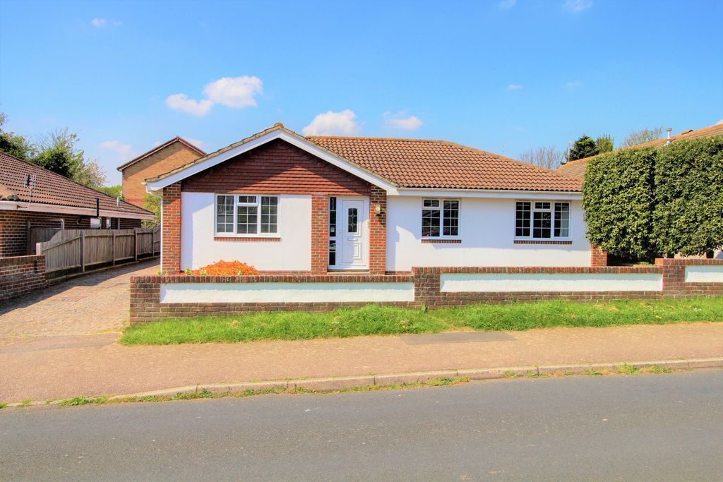 Roderick Avenue Peacehaven BN10  