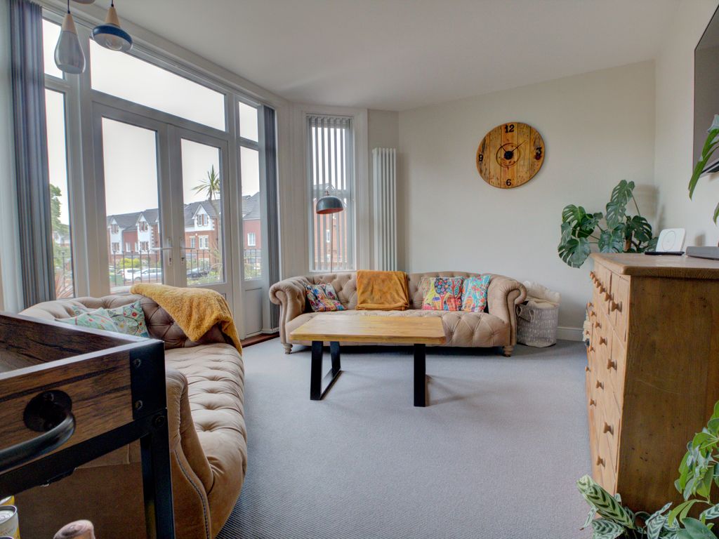 4 bed flat for sale in Shorncliffe Road, Folkestone CT20 Zoopla