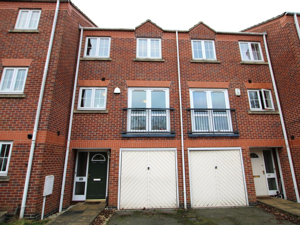 4 bed town house for sale in Grants Yard, BurtonOnTrent DE14 Zoopla