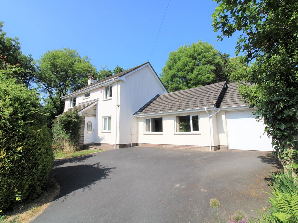 4 bed detached house for sale in Oak Tree Drive, Barnstaple EX32 Zoopla