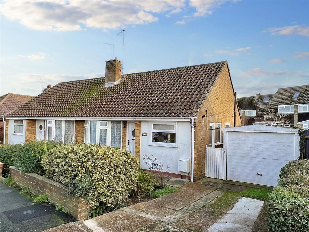 2 bed semidetached bungalow for sale in Park Croft, Polegate BN26, £275,000 Zoopla