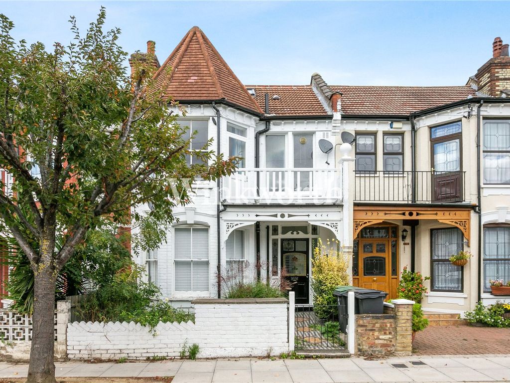 3 bed flat to rent in Woodside Road, Wood Green, London N22 Zoopla
