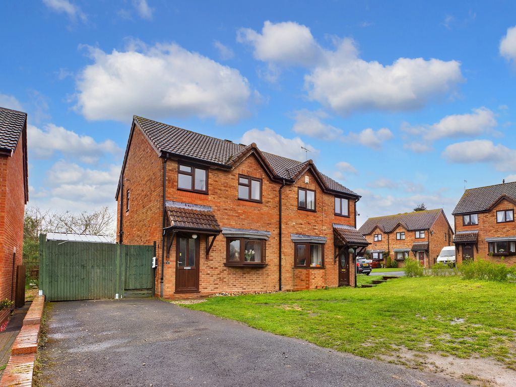 3 bed semidetached house for sale in Damson Way, Bewdley DY12 Zoopla