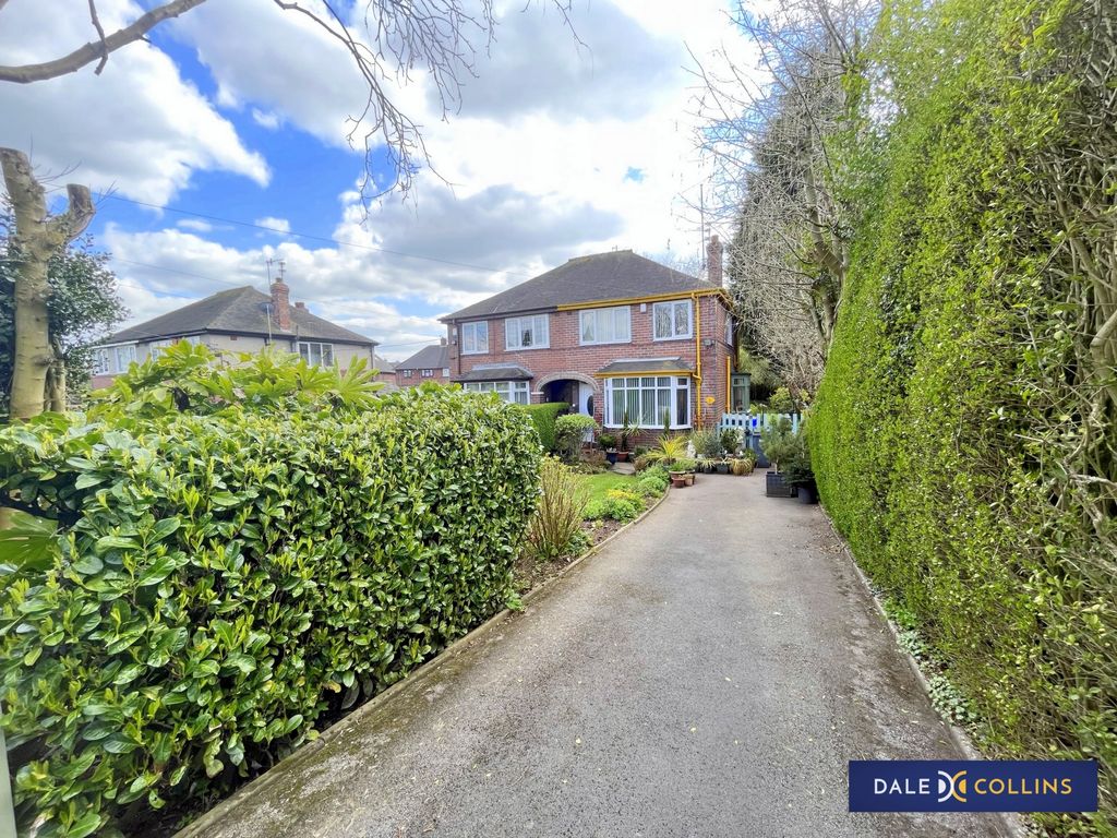 3 bed semidetached house for sale in Caverswall Road, Weston Coyney