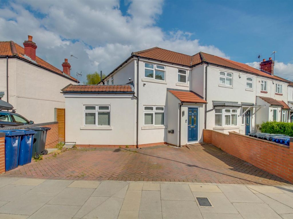2 bed end terrace house for sale in Hillbeck Way, Greenford UB6, £