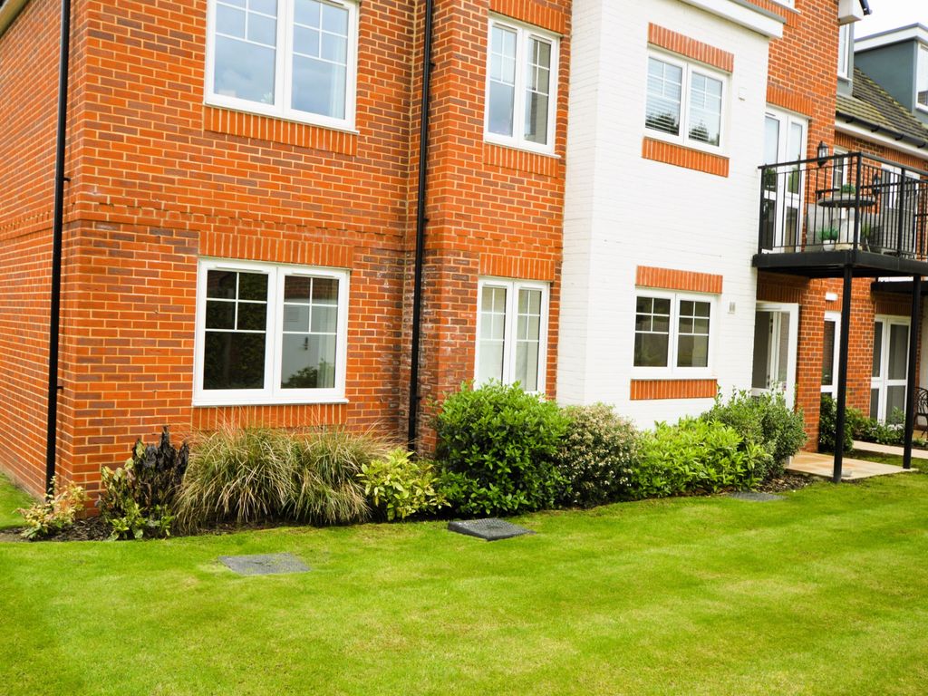 2 bed property for sale in Wessex Lodge, 2426 London Road, Bagshot GU19, £375,000 Zoopla