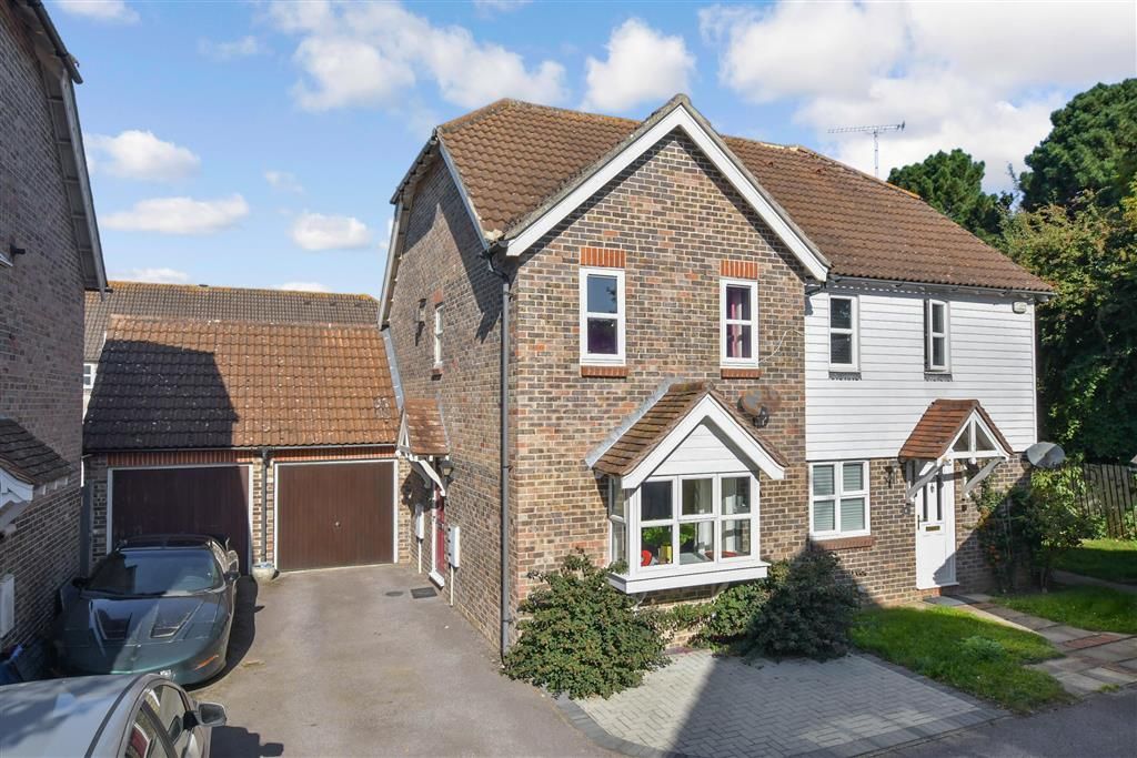 2 bed semidetached house for sale in Pebble Walk, Littlehampton, West