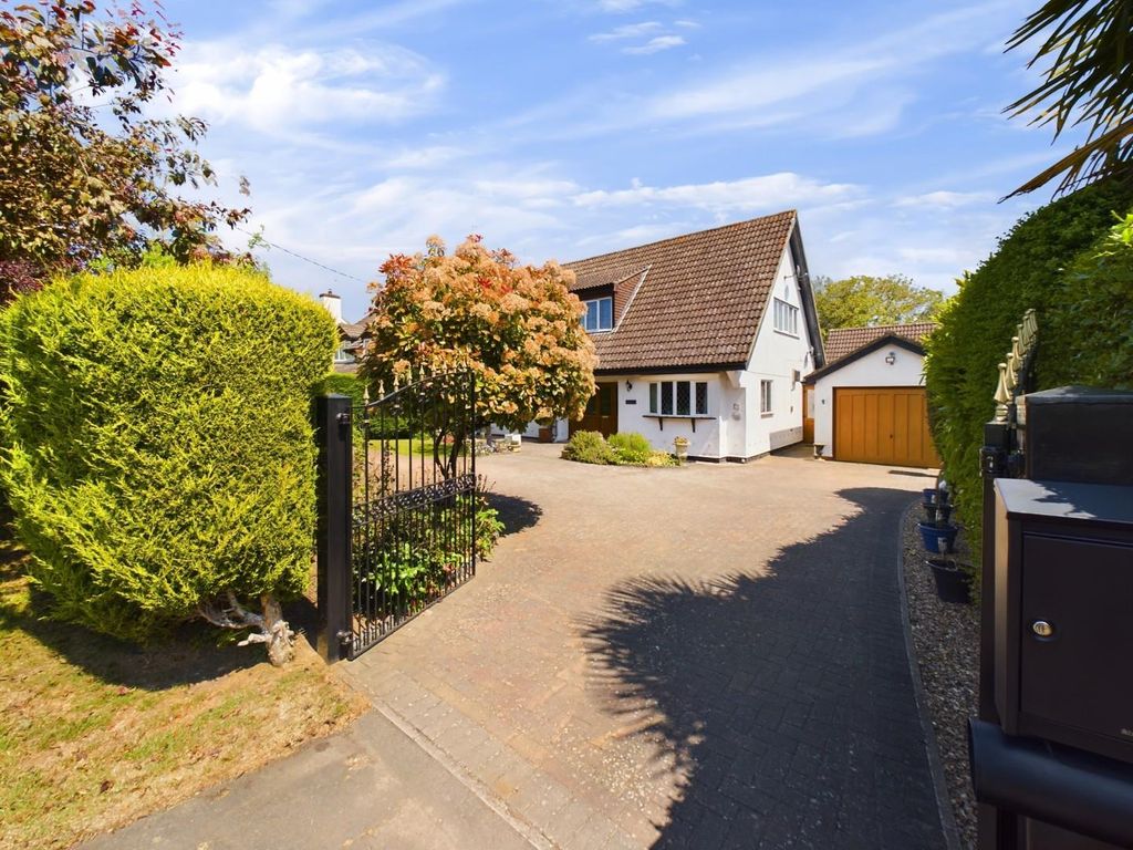 5 bed detached house for sale in Ashley Lane, Moulton, Northampton NN3