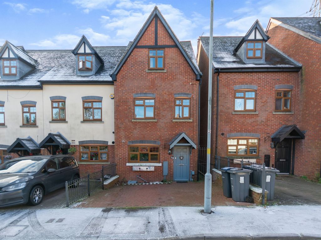 4 bed town house for sale in Meadow Road, Quinton, Birmingham B32 Zoopla