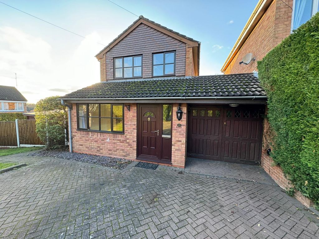 3 bed property to rent in Abberley Avenue, StourportOnSevern DY13, £