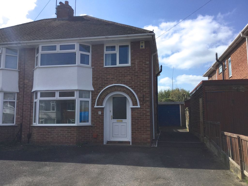 3 bed semidetached house to rent in Winchester Way, Warden Hill