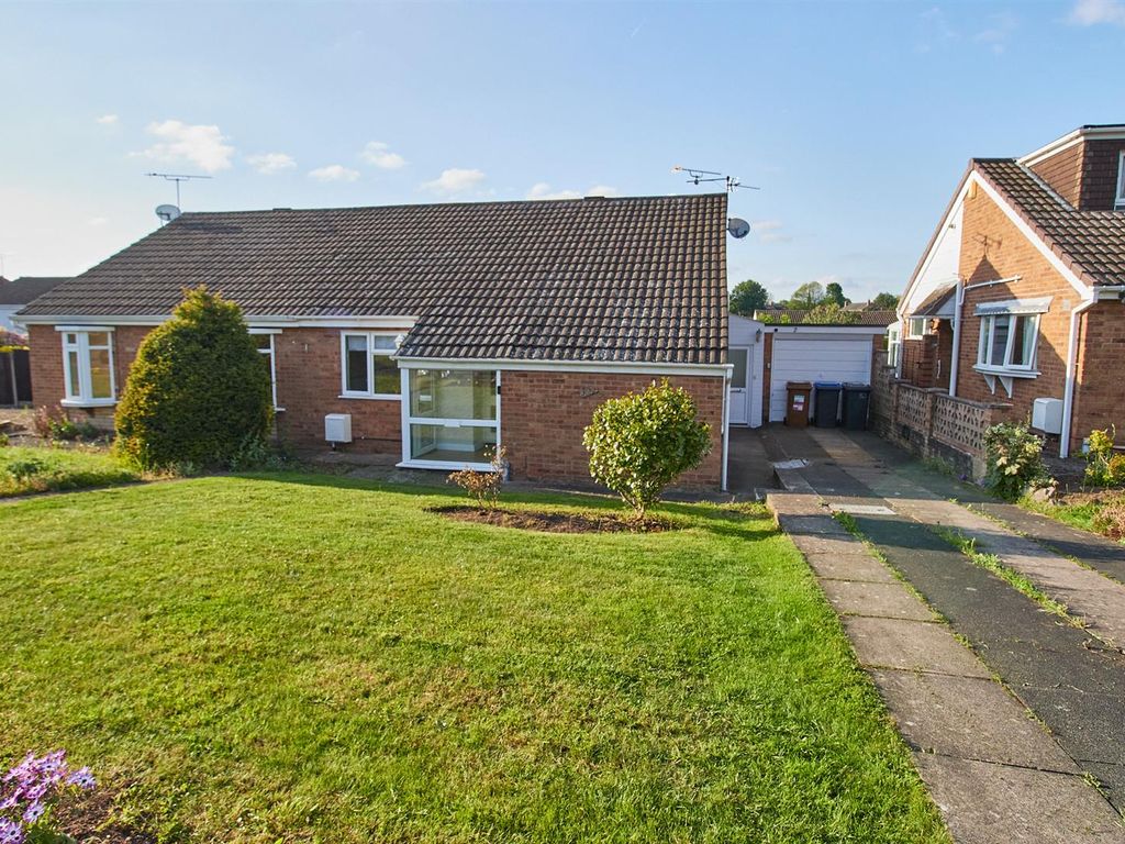 2 bed semidetached bungalow for sale in Beaufort Close, Desford