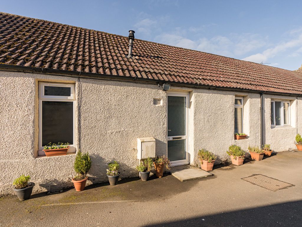 2 Grundie's Well Road, Edinburgh EH17  