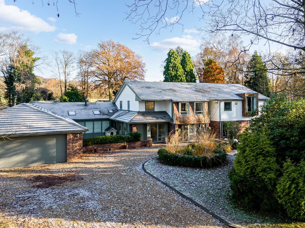 5 bed detached house for sale in Moss Lane, Manley, Frodsham WA6, £