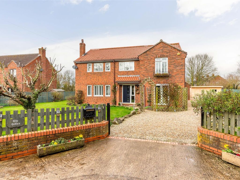 4 bed detached house for sale in Pinfold Lane, Adlingfleet, Goole DN14