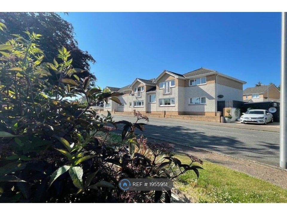 2 bed flat to rent in Porteous Place, Forth, Lanark ML11, £750 pcm Zoopla