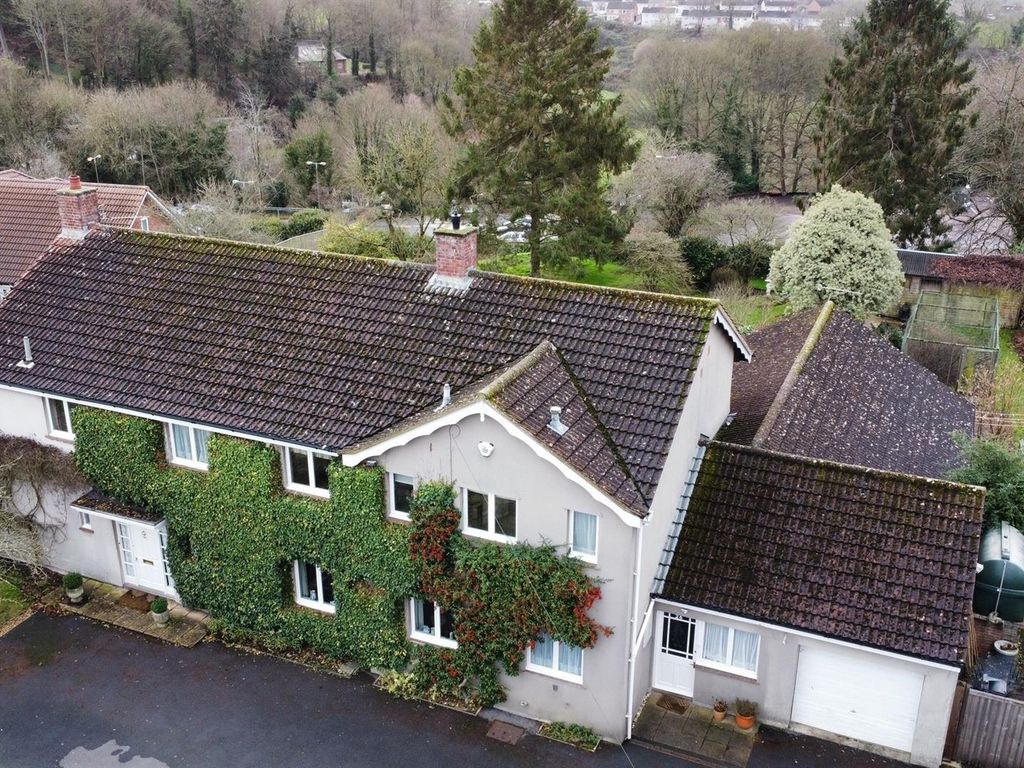 5 bed detached house for sale in Northgate Gardens, Devizes SN10 Zoopla