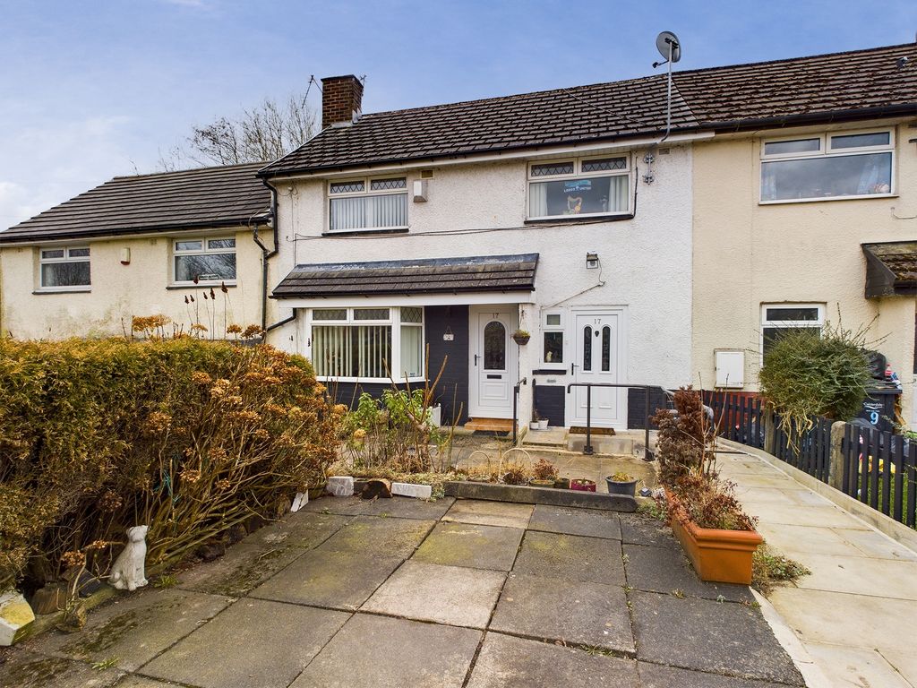 3 bed terraced house for sale in Sunnybank Road, Mixenden, Halifax HX2