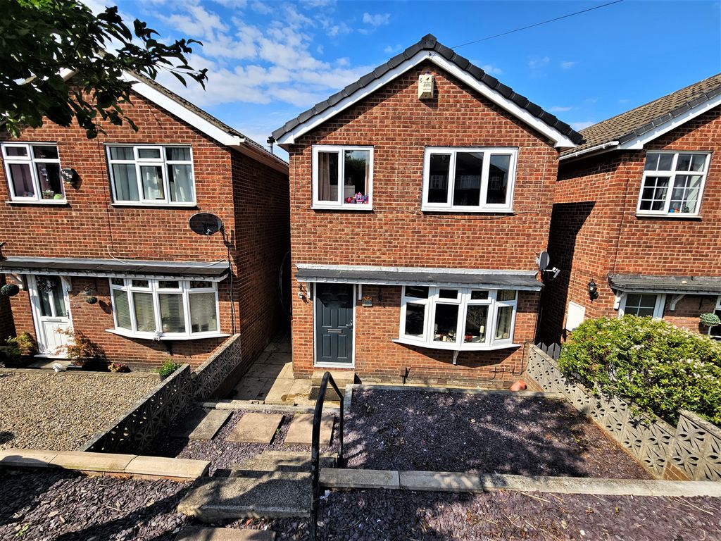 3 bed detached house for sale in Green Hill Road, Leeds, Bramley, West