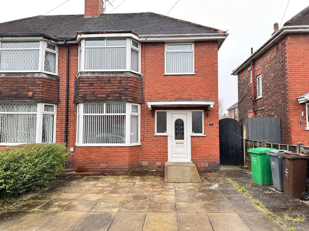 3 bed semidetached house to rent in Wigsby Avenue, Moston, Manchester