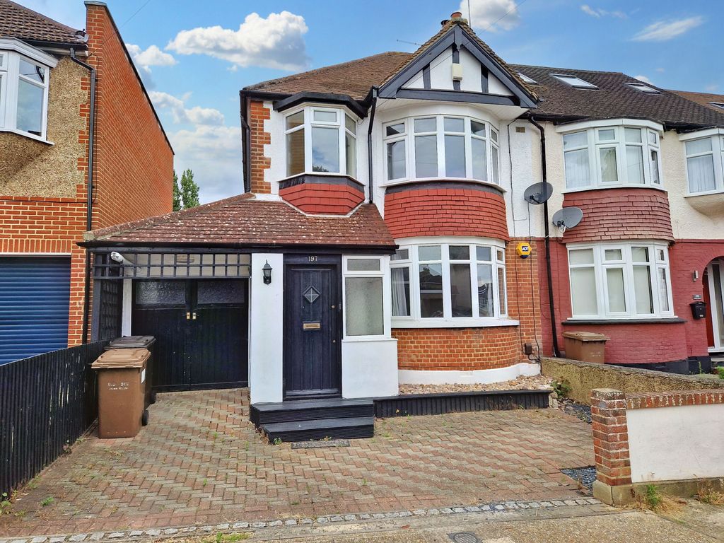3 bed end terrace house for sale in Wilson Avenue, Rochester ME1 Zoopla