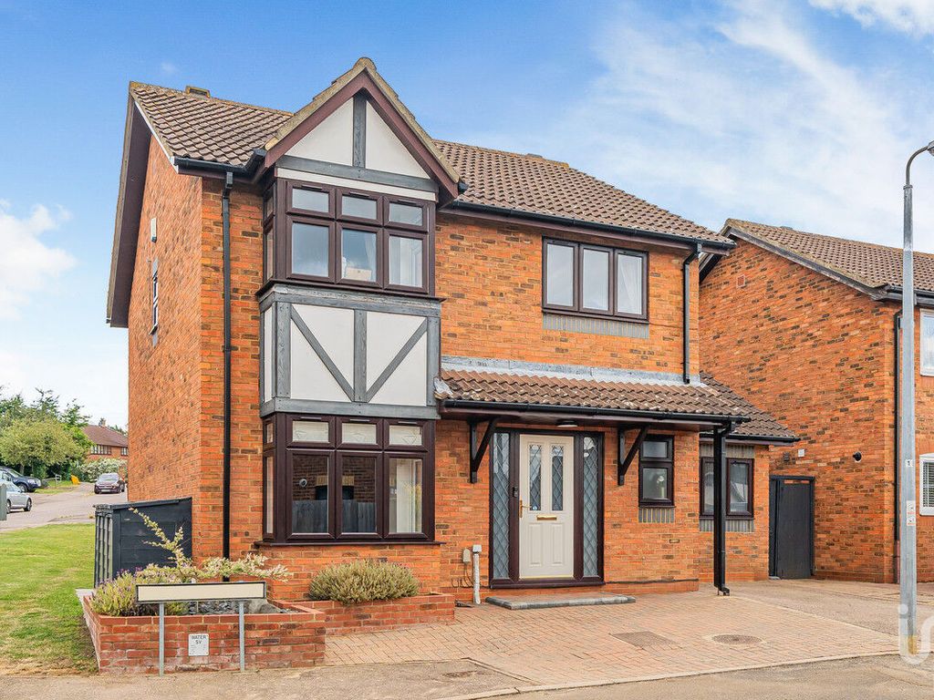 4 bed detached house for sale in Buzzard Close, Huntingdon PE29, £425,000 Zoopla
