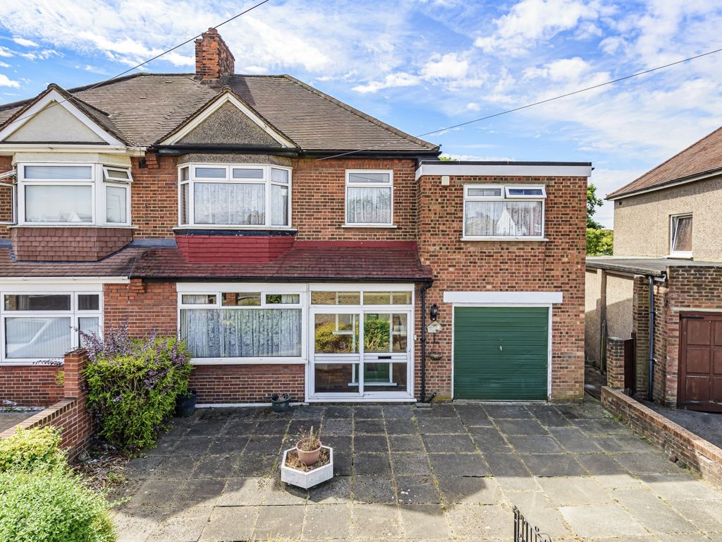 5 bed semidetached house for sale in Bexley Road, London SE9 Zoopla