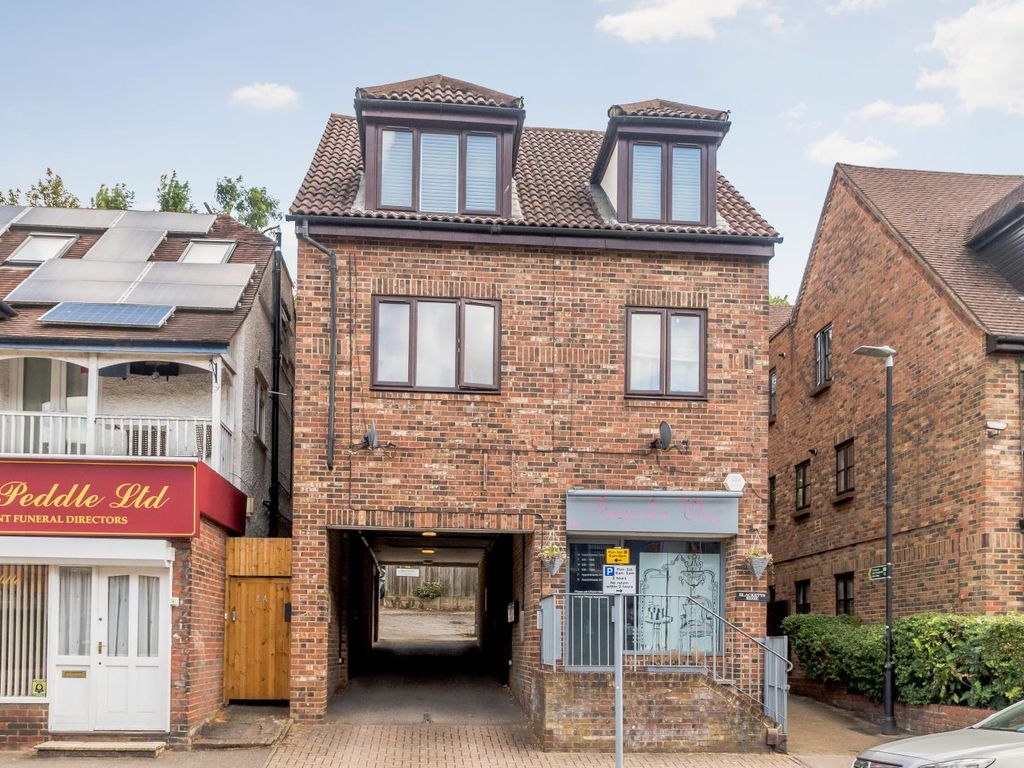 1 bed flat for sale in Lower Road, Chorleywood, Rickmansworth WD3, £275,000 Zoopla