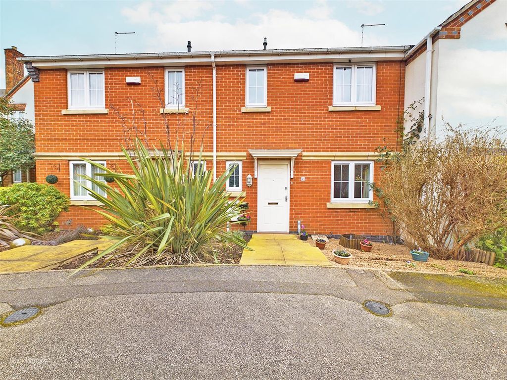 3 bed town house for sale in Kelham Drive, Sherwood, Nottingham NG5