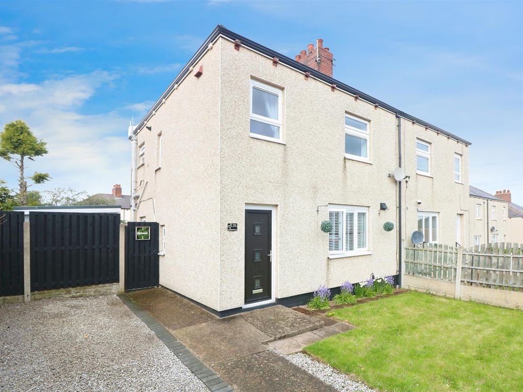 3 bed semidetached house for sale in Hadfield Street, Wombwell