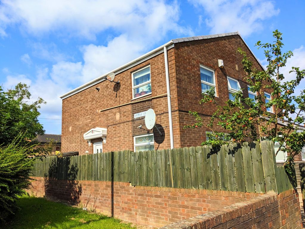 3 bed semidetached house for sale in Walpole Court, Sunderland SR4, £