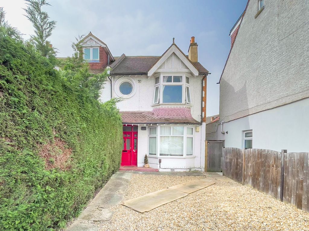 1 bed flat to rent in West Barnes Lane, New Malden, Greater London KT3