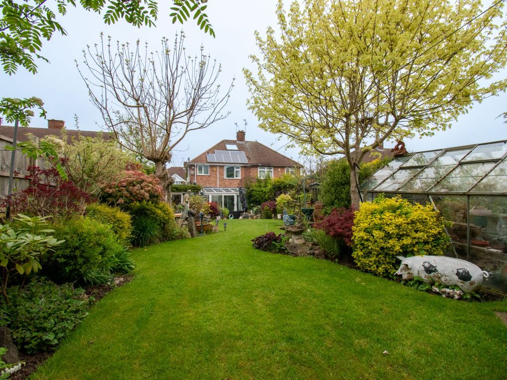 3 bed semidetached house for sale in Woodnewton Drive, Leicester LE5, £350,000 Zoopla