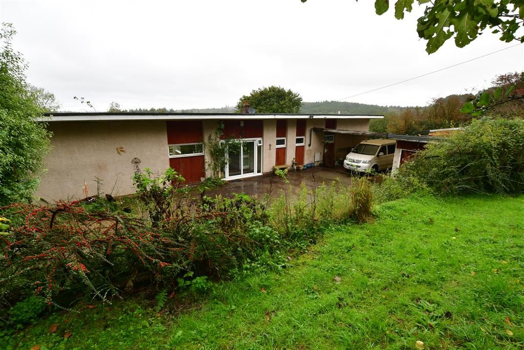 3 bed detached bungalow for sale in Main Road, Havenstreet, Ryde, Isle