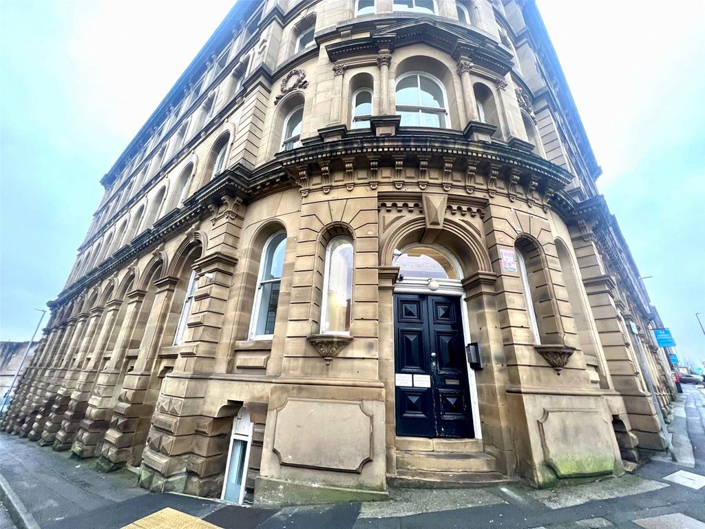 1 bed flat for sale in Wellington Road, Dewsbury, West Yorkshire WF13, £30,000 Zoopla