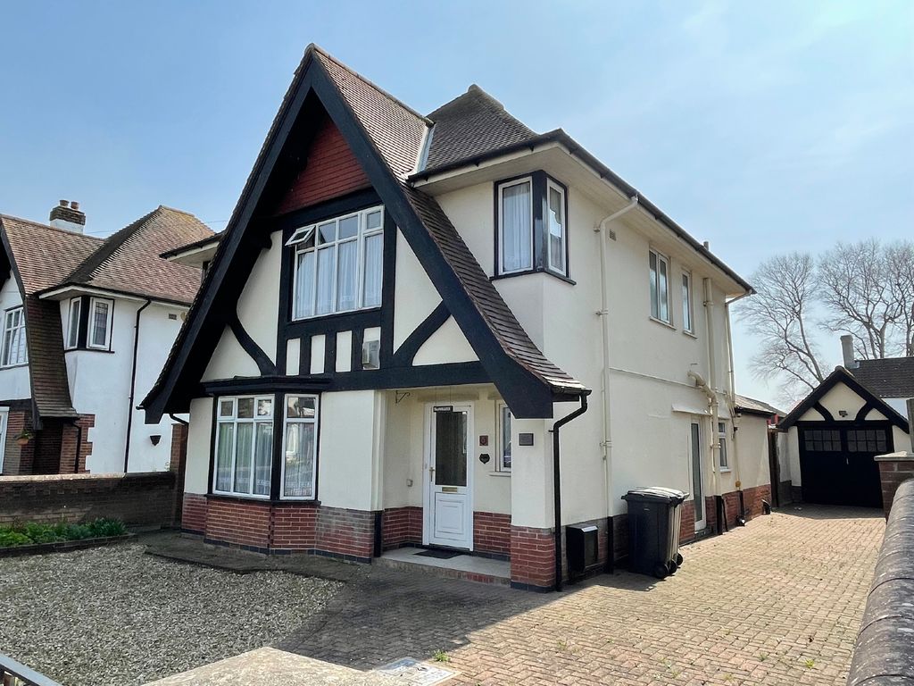 3 bed detached house for sale in Sea View Road, Skegness PE25 Zoopla