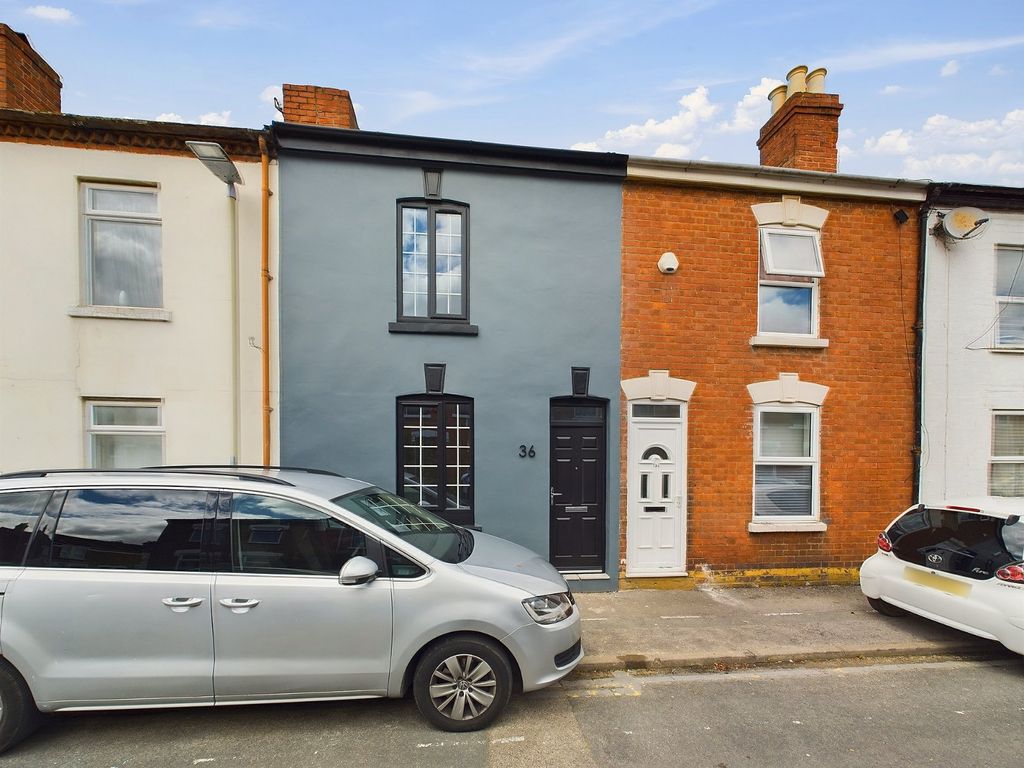 3 bed terraced house for sale in Magdala Road, Gloucester