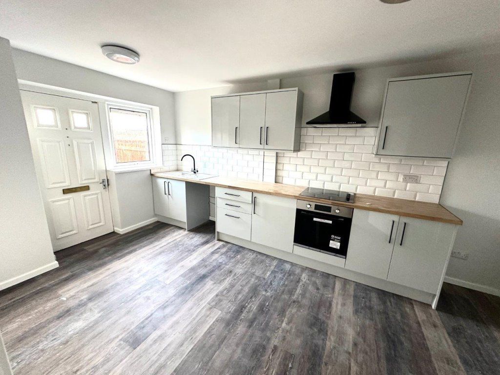 2 bed terraced house to rent in Aysgarth Close, Newton Aycliffe DL5, £