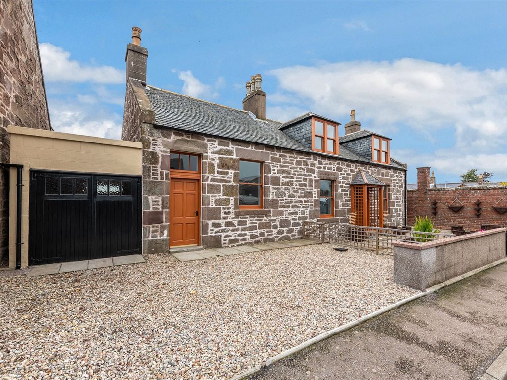 4 bed detached house for sale in Garvock Street, Laurencekirk
