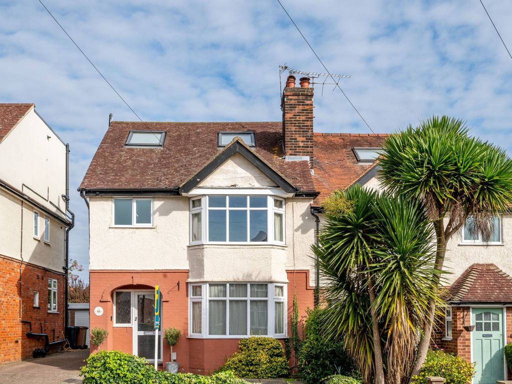 Byrefield Road, Guildford GU2  