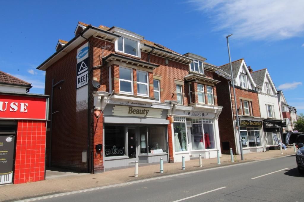 3 bed flat to rent in Lymington Road, Highcliffe BH23 Zoopla